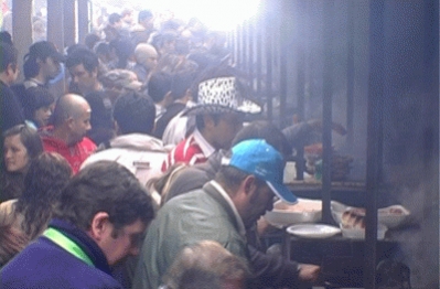 Domingueros en un merendero