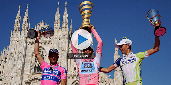 Adiós a un Giro de Italia que no debe ser recordado por el fallo del himno