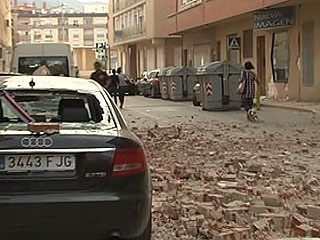 Ver vídeo  'El alcalde de Lorca dice que podría haber entre dos y cinco muertos por los terremotos'