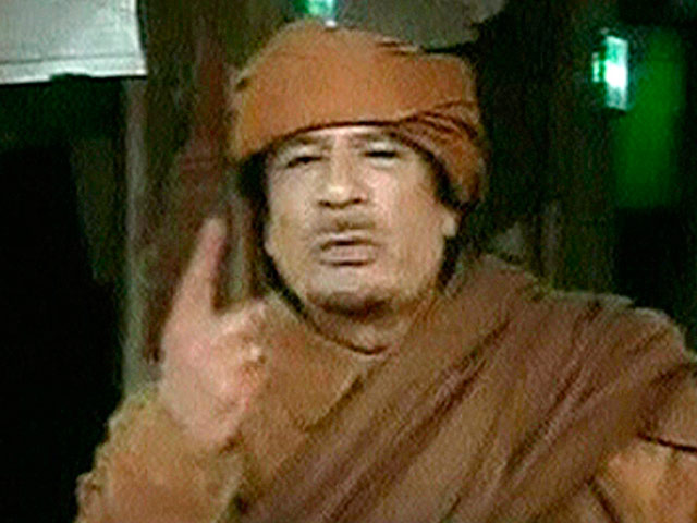 Ver vídeo 'Gadafi amenaza a los jóvenes'