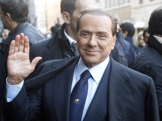 Ver vídeo 'El gobierno de Silvio Berlusconi se enfrenta a dos jornadas cruciales'