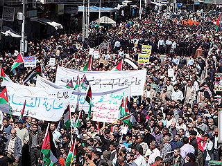 Ver vídeo 'Jordania, Siria, Yemen y Baréin viven un nuevo viernes de intensas protestas'