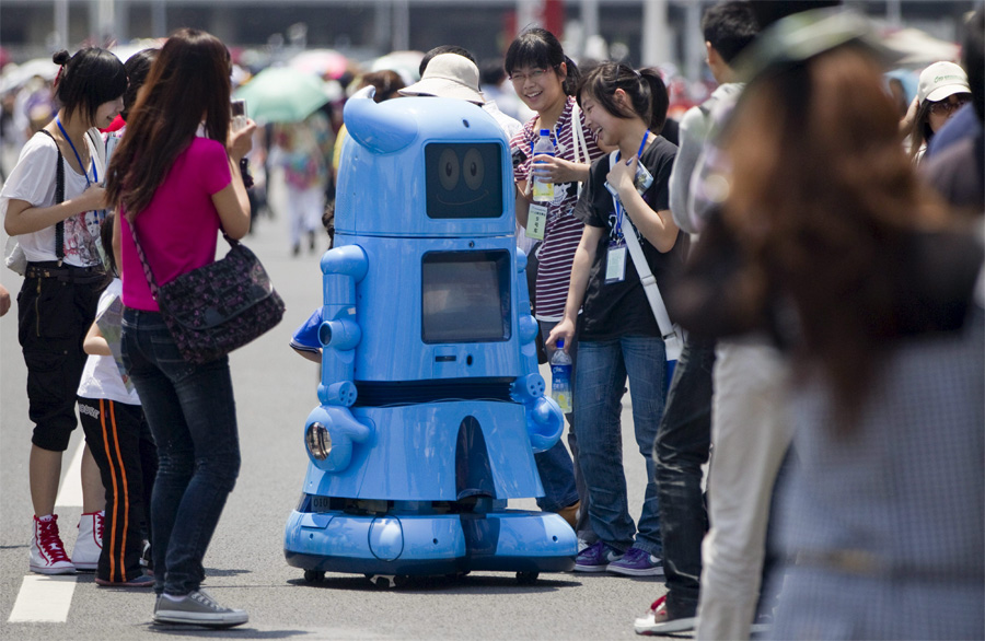 La mascota robótica de la Expo