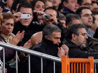 Ver vídeo  'Mourinho, a la grada dos partidos'
