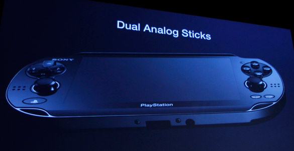La nueva PSP2 también se conoce como 'NPG' (Next Generation Portable) y cuenta con dos pequeños mandos analógicos como controles