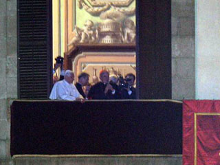 Ver vídeo  'El Papa Benedicto XVI llega a Barcelona'