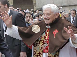 Ver vídeo  'El Papa visita Santiago como un peregrino (06/11/10)'