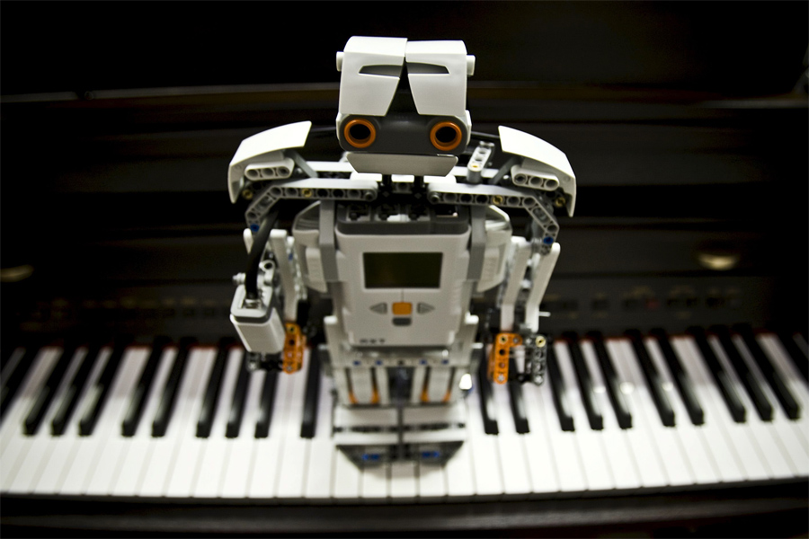El robot que reconoce las canciones al tararearlas