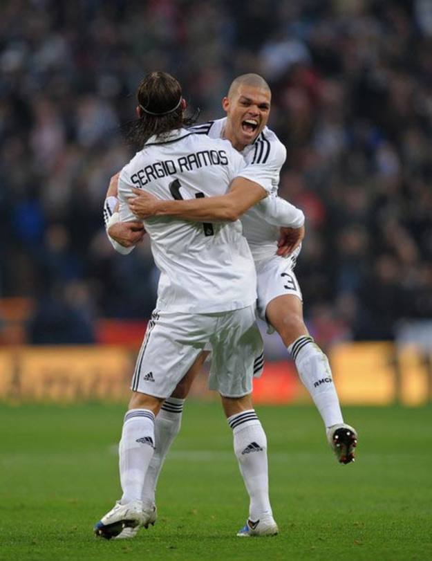 Sergio Ramos y Pepe seguirán en el Real Madrid seis y cinco temporadas más, respectivamente.
