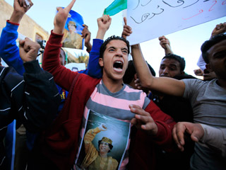 Ver vídeo 'Tras la resolución de la ONU, Gadafi ha declarado un alto el fuego'
