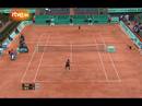 La estadounidense Venus Williams, en busca de uno de los dos títulos del Grand Slam que faltan en su carrera, se ha deshecho de la española Arantxa Parra Santonja en la segunda ronda de Roland Garros, por 6-2 y 6-4.