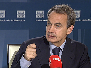 Ver vídeo  'Zapatero: "La Comisión debería haber reaccionado con más contundencia" en la crisis del pepino'