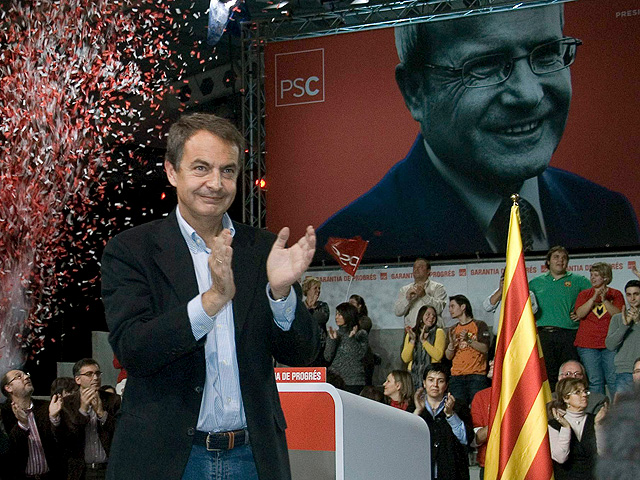 Zapatero critica a Mas por no debatir con Montilla