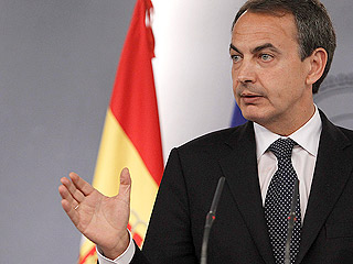 Ver vídeo 'Zapatero promete a los empresarios la aceleración de las reformas'