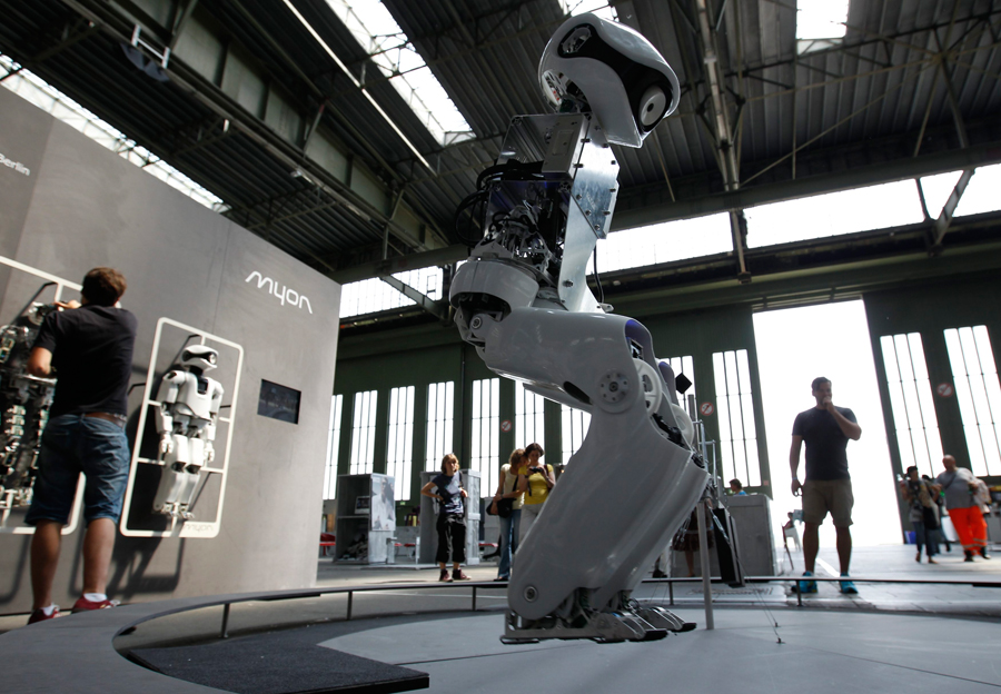 El robot humanoide capaz de dar saltos