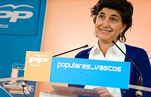 Ver vídeo 'María San Gil explica que se irá de la dirección del PP vasco si no recupera la confianza de Rajoy.'