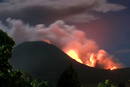 Ir a Fotogaleria  Erupción del volcán Lokon en Indonesia